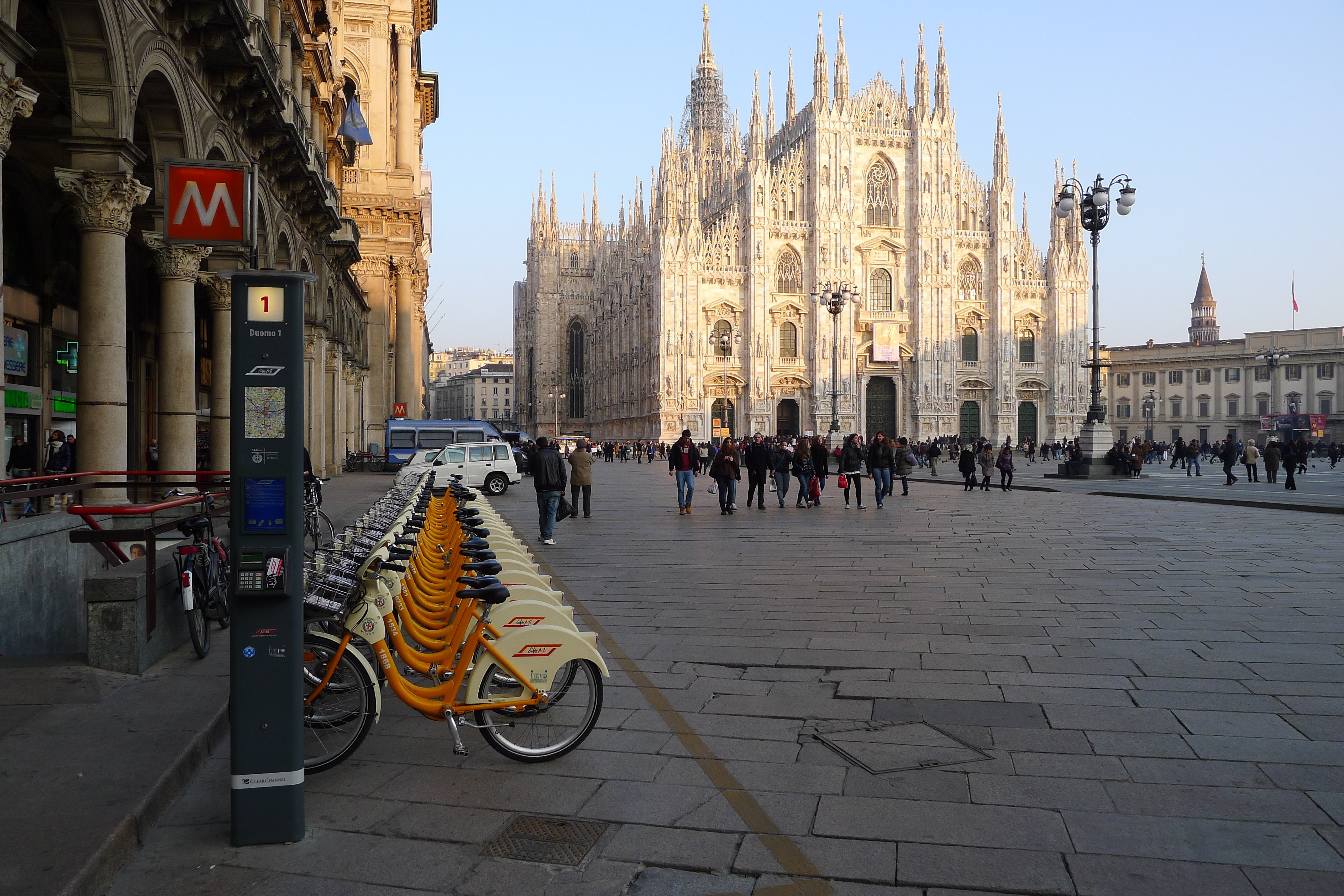 Circulatia auto din Milano, interzisa trei zile din cauza poluarii. Cum pot circula localnicii si turistii
