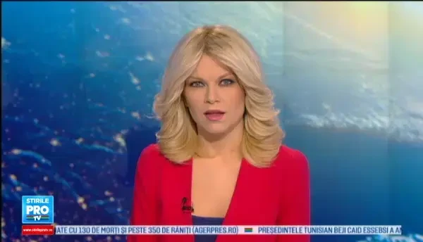 Aglomeratie in magazine pe ultima suta de metri. Hypermarketurile au fost pline si dupa ora 10 seara