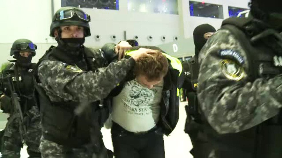 Un criminal de razboi cautat de Interpol a fost extradat din tara noastra. Unde l-au gasit politistii romani