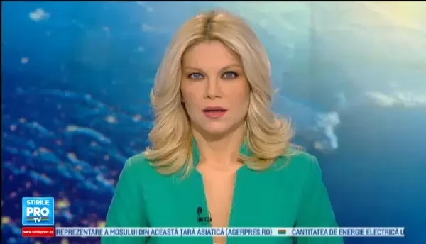 O tanara soferita a ajuns cu masina intr-o fantana arteziana din fata Casei Poporului. Ce s-a intamplat