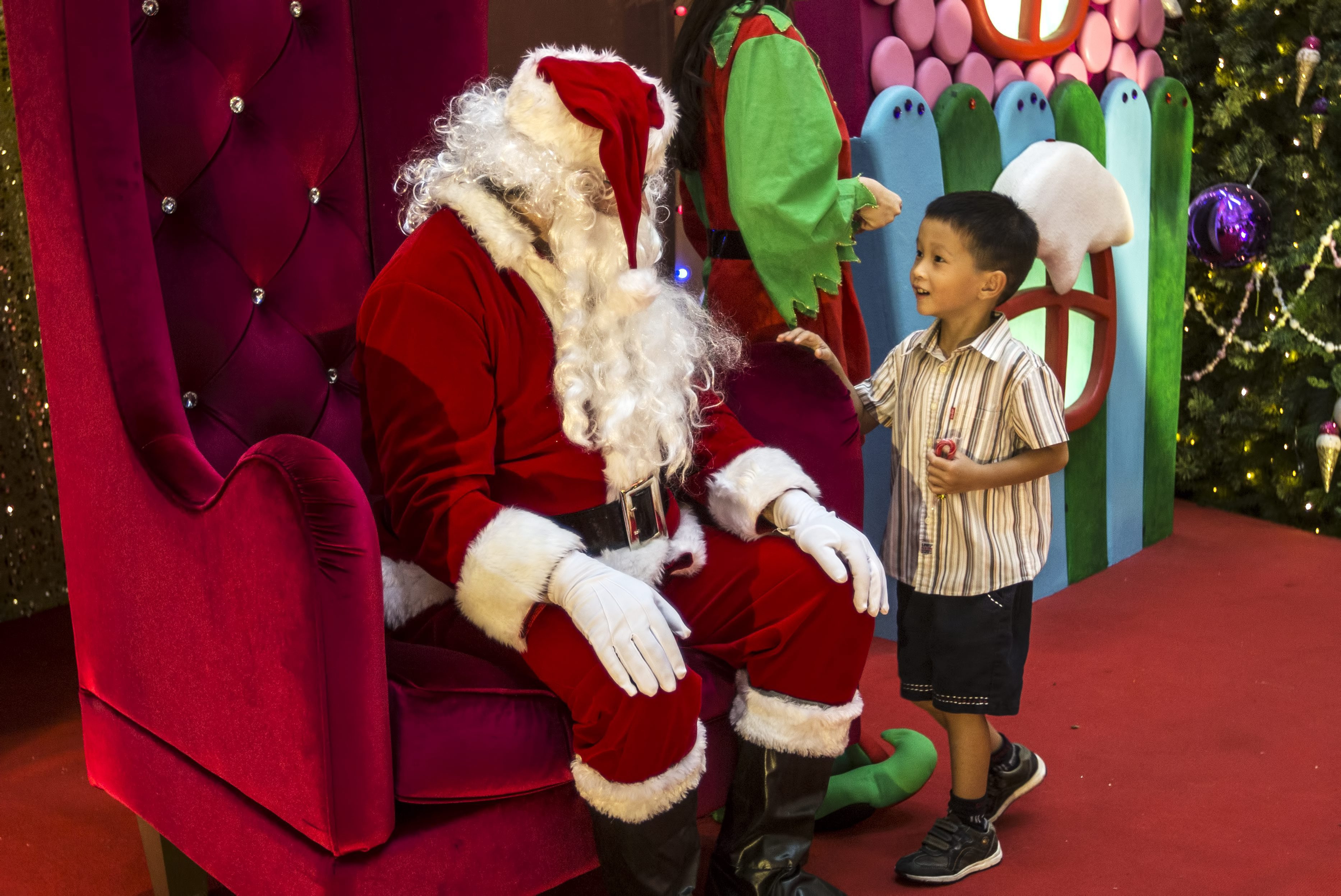 Craciunul in lume. Nasterea lui Iisus, sarbatorita de peste 2.000 de ani de crestini. GALERIE FOTO