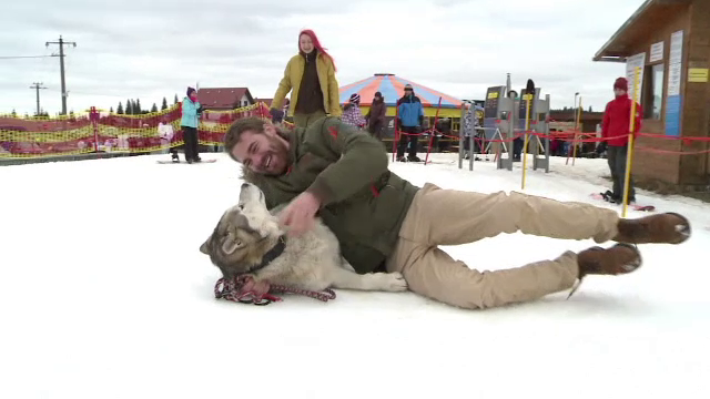 Invidiati de o tara intreaga. Unul dintre putinele locuri din Romania in care e atata zapada incat se poate schia de Craciun