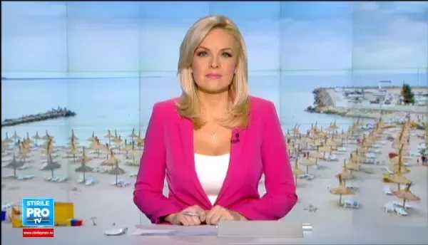 Vreme de primavara in a doua zi de Craciun, la malul marii. Oamenii si-au adus aminte de zapezile de altadata