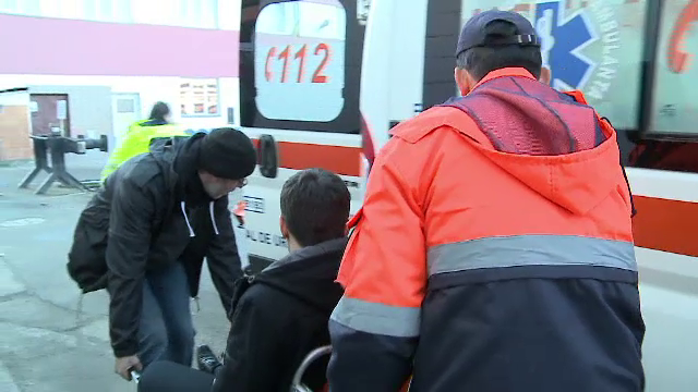 Sase raniti dupa ce o garnitura de vagoane a fost lovita in plin de o locomotiva in Gara Arad. Ce a povestit mecanicul