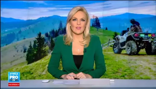 Soare si voie buna, in statiunile de pe Valea Prahovei. Fara zapada, turistii au inlocuit partia cu terasele si plimbarile