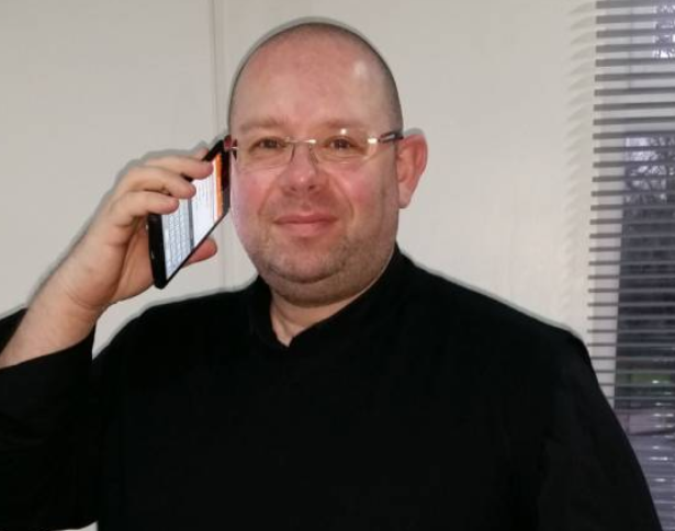 A comandat online un telefon, iar dupa 20 de minute a avut o surpriza uriasa. "A fost absolut fantastic"