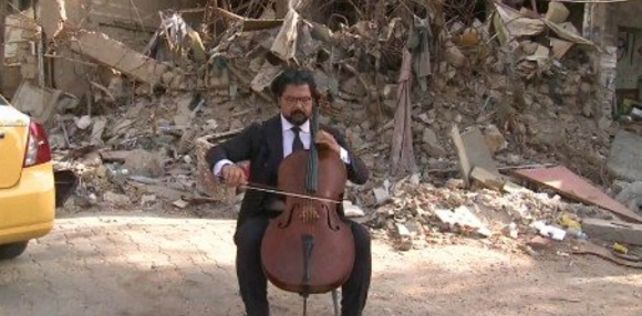 A cantat printre ruine, la cateva ore dupa un atac cu bomba al ISIS. Gestul acestui dirijor a impresionat o lume intreaga