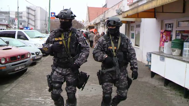 Masuri de siguranta sporite in toate orasele din tara. Fortele speciale vor patrula prin toate zonele aglomerate de Revelion