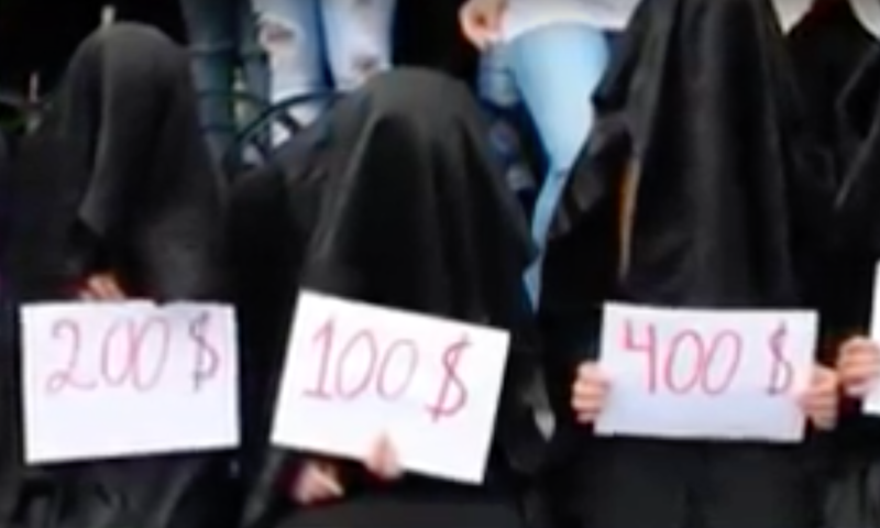 Teologii Statului Islamic reglementeaza cum pot face sex "proprietarii" cu sclavele lor