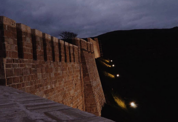 Atac asupra unor turisti, in Rusia. O persoana a murit, iar 11 au fost ranite dupa ce un barbat a deschis focul