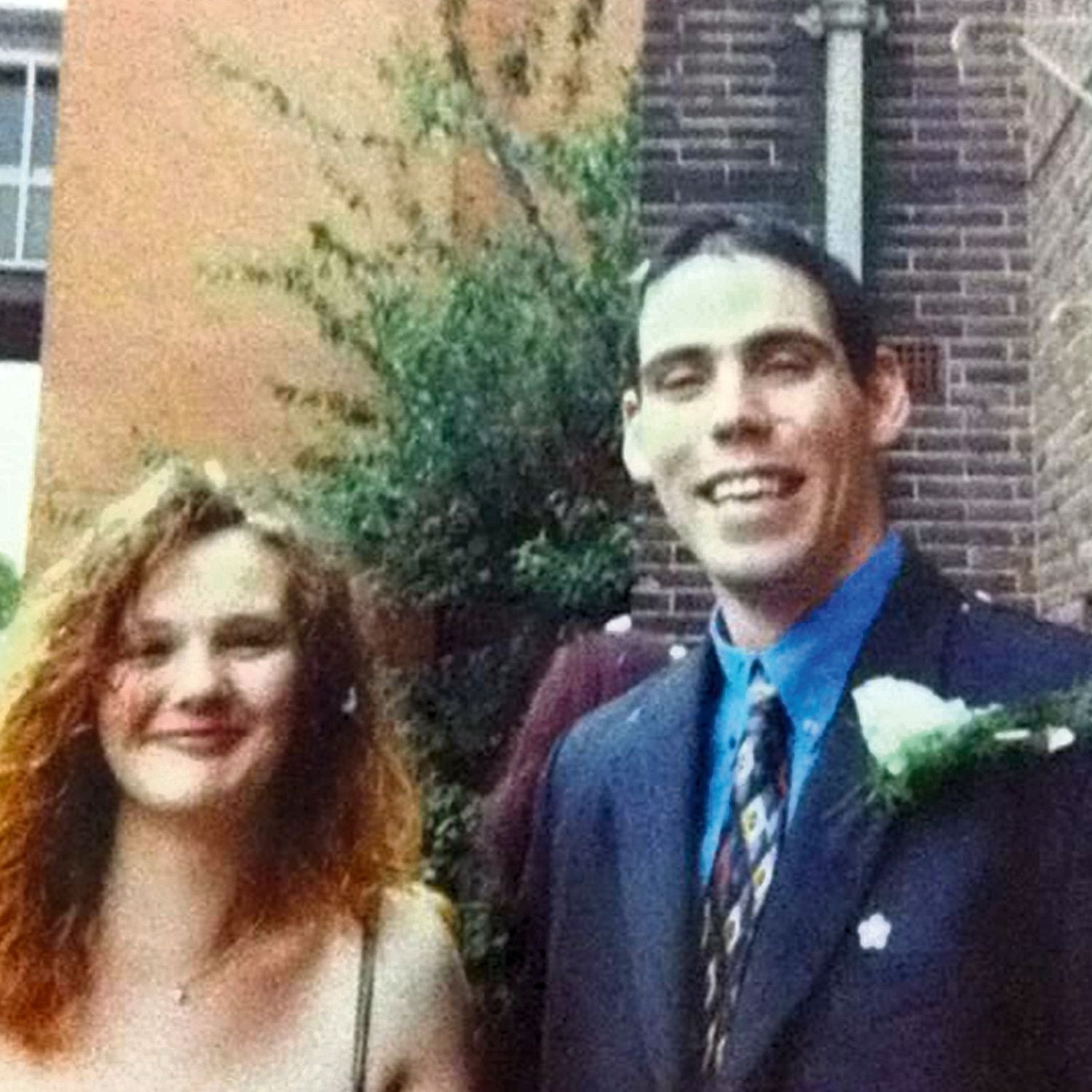 A petrecut 16 ani alaturi de sotul ei, fara sa banuiasca o clipa ce secret infiorator ascunde el: "E un monstru"