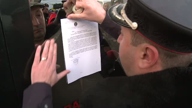 Un club celebru din Capitala, inchis cu cateva ore inainte de petrecerea de Revelion. Reactia neasteptata a patronului