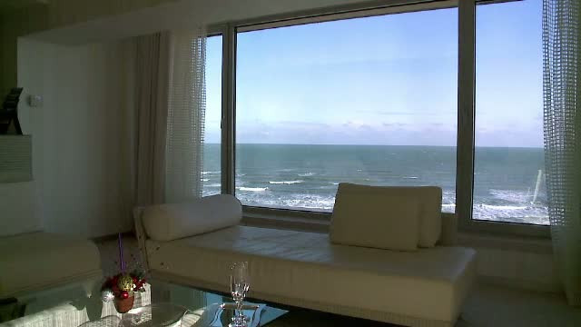 Turistii au dat muntele pe mare in acest an, de Revelion. Cum petrec romanii in hoteluri de cinci stele, pe litoral