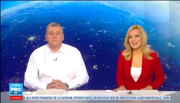 Mobilizare pe o plaja din Chile. Zeci de oameni au sarit in ajutorul unei balene de 20 de metri care esuase in zona