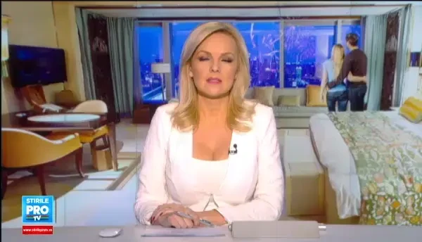 Superstitii de Revelion. De ce este de preferat sa purtam lenjerie intima rosie si ce NU este bine sa mancam