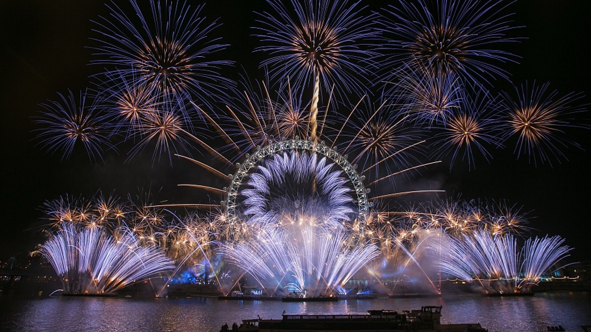 National Geographic: clasamentul celor 10 tari cu cele mai frumoase petreceri de Anul Nou din lume. GALERIE FOTO