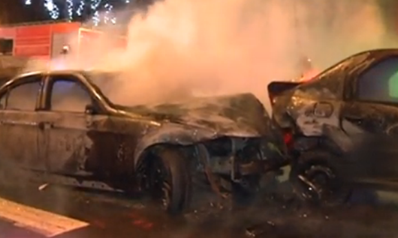 Dezastrul provocat de un sofer baut, la Constanta. Trei masini au fost distruse, iar una a luat foc