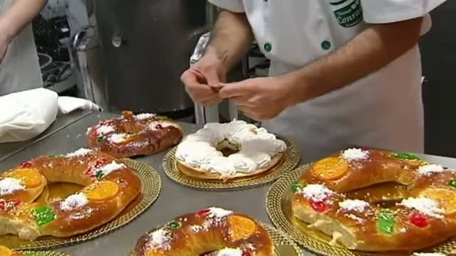 Prajiturile din Spania pe care se ingramadesc sa le cumpere chiar si strainii. Una dintre ele contine un "ingredient" special