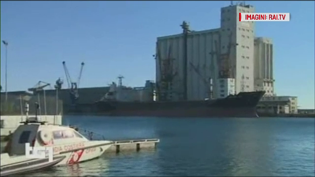 O nava comerciala, cu mai multi marinari de origine romana la bord, este sechestrata de noua zile in portul din Savona