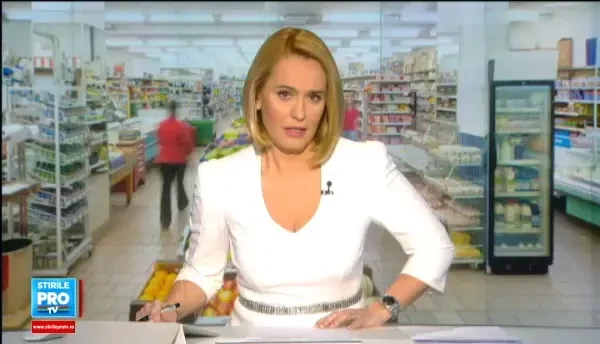 Castigatorii si invinsii unui Revelion petrecut de romani acasa. S-au vandut 7,8 mil. de cozonaci si 50 mil. litri de vin