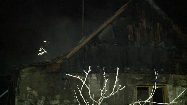 Incendiu intr-un cartier din Arad. Un barbat a murit in propria casa dupa ce locuinta i-a luat foc