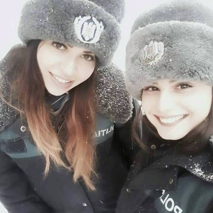 Imaginea Politiei Romane care a atras zeci de mii de aprecieri pe Facebook. Sfatul dat de politisti soferilor