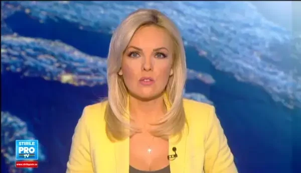 Un barbat de 85 de ani din Capitala a fost salvat de pompieri, dupa ce i-a luat foc casa. Incendiul a pornit de un cos de fum