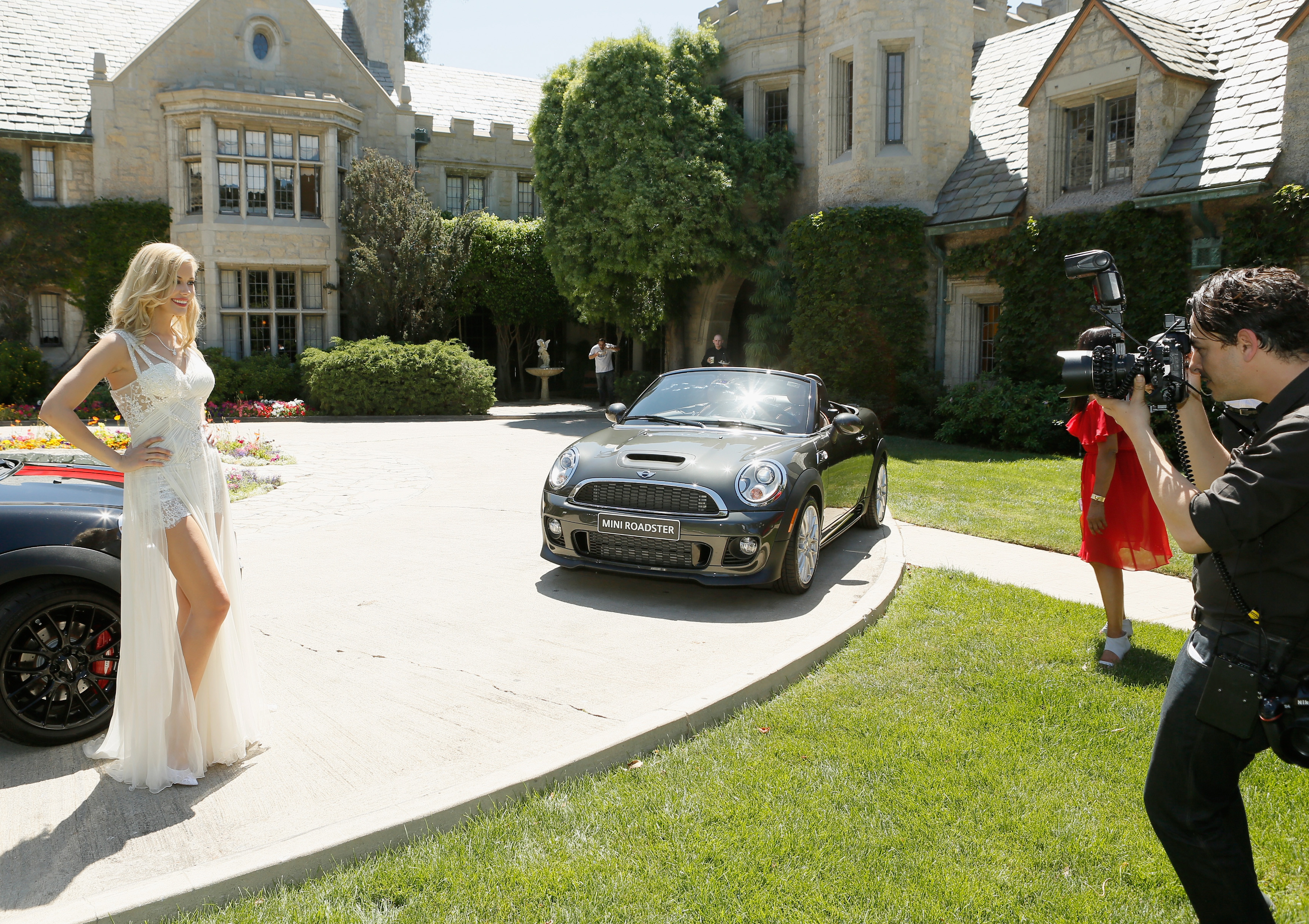 Hugh Hefner isi vinde casa Playboy cu 200 de milioane de dolari. Conditia inedita pentru viitorul cumparator