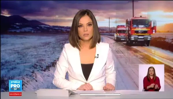 Un tanar din Iasi a murit dupa ce a intrat cu masina intr-un stalp, iar in Gorj 4 persoane au ajuns la spital