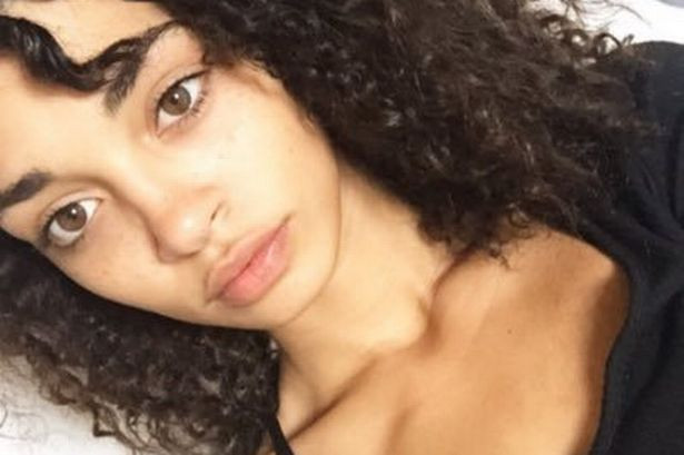 Un prieten virtual i-a cerut poze cu ea dezbracata, iar raspunsul ei ingenios a devenit viral pe Twitter. Ce i-a trimis