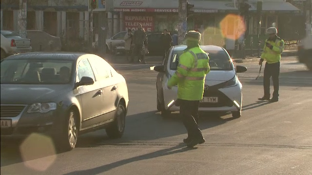 Politia Rutiera a dat amenzi de 13.000 de lei intr-o singura zi, in Capitala. Scuzele inventate de soferii care incalca legea