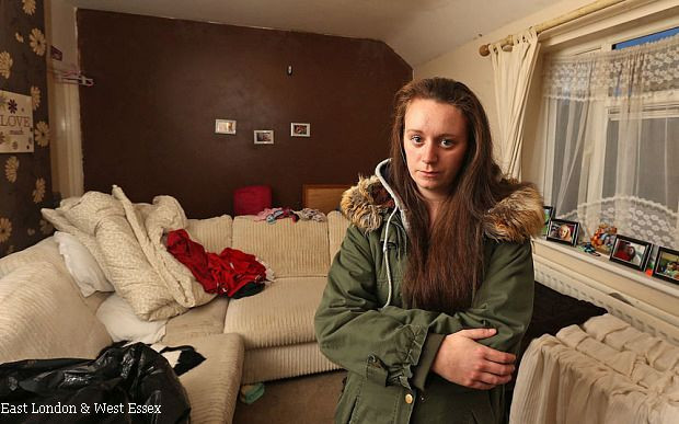 I s-a umplut casa de soareci si de un miros groaznic. Vestea teribila pe care a primit-o femeie din Londra dupa cateva zile