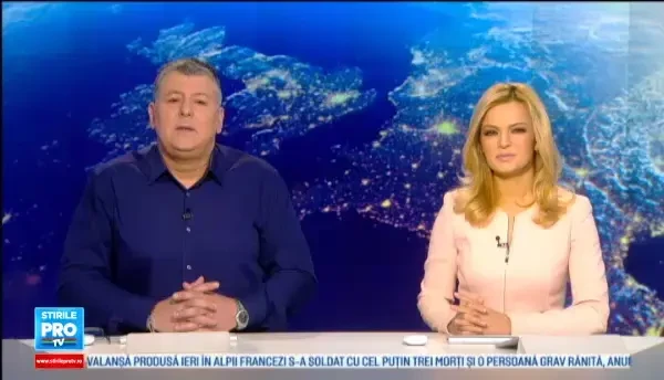 Crestini de rit vechi au sarbatorit Anul Nou. Traditia paharelor sparte la sarbi si petrecerea studentilor moldoveni in camin