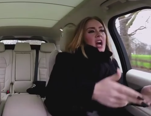 Adele arata ca stie sa cante si rap. Cantareata a raspuns unei provocari si a cantat o melodie a lui Nicki Minaj. VIDEO