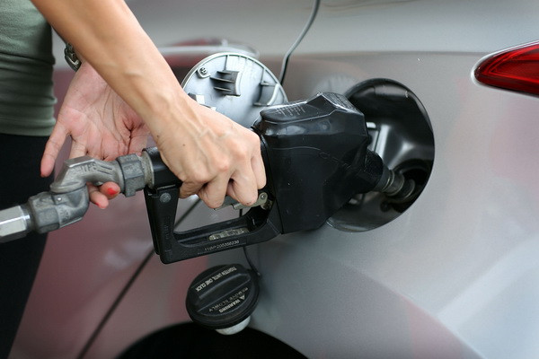 Ce se intampla cu supraacciza la carburanti. Anuntul facut de ministrul Finantelor