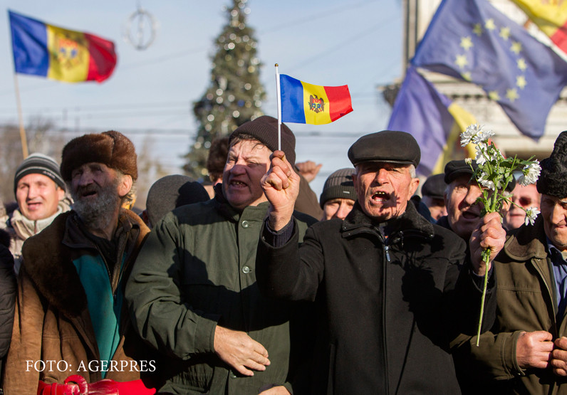 Criza politica in Moldova. Fostul director al fabricii care produce bomboanele "Bucuria", numit premier