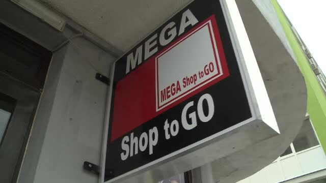 Dupa "Romanian Fried Chicken" a aparut si "Mega Shop To Go". Firmele mari s-au trezit cu "fake"-uri peste noapte