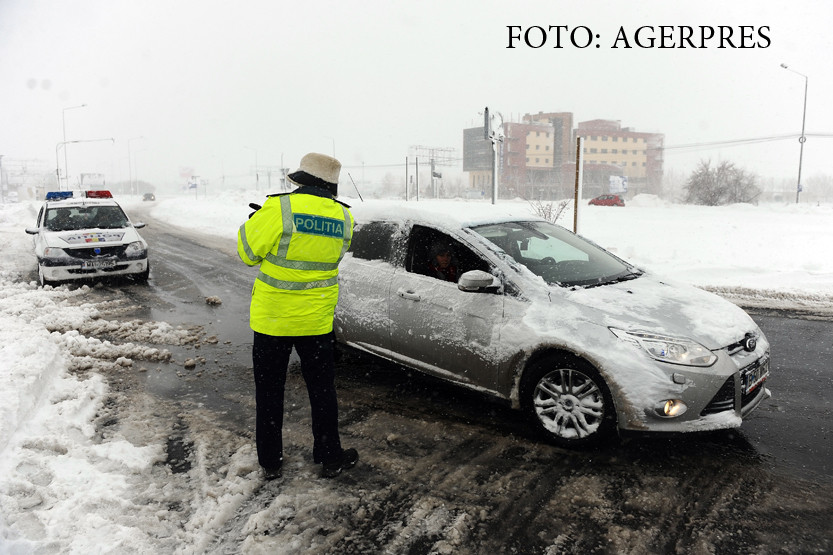 Scandal la intrarea pe A2, dinspre Bucuresti. Solutia politiei pentru soferii carora li s-a promis ca drumul este deschis