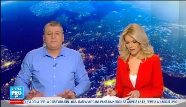 Accident ca in filme intr-o benzinarie din Australia. Momentul in care o masina pierde controlul si intra cu totul in magazin