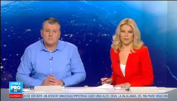 Sute de oameni au stat la coada la zoo ca sa vada un pui de urs panda. Cum a fost botezat de prima doamna a Americii