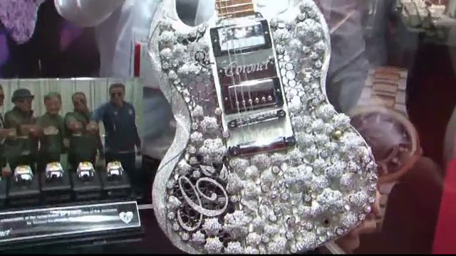 Bijuterii de cartea recordurilor, la targul de la Tokio. Obiectul evaluat de specialisti la 2 milioane de dolari