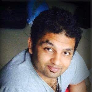 Le-a cumparat de mancare unor copii ai strazii care mureau de foame. Nota de plata l-a facut pe barbat sa planga de fericire