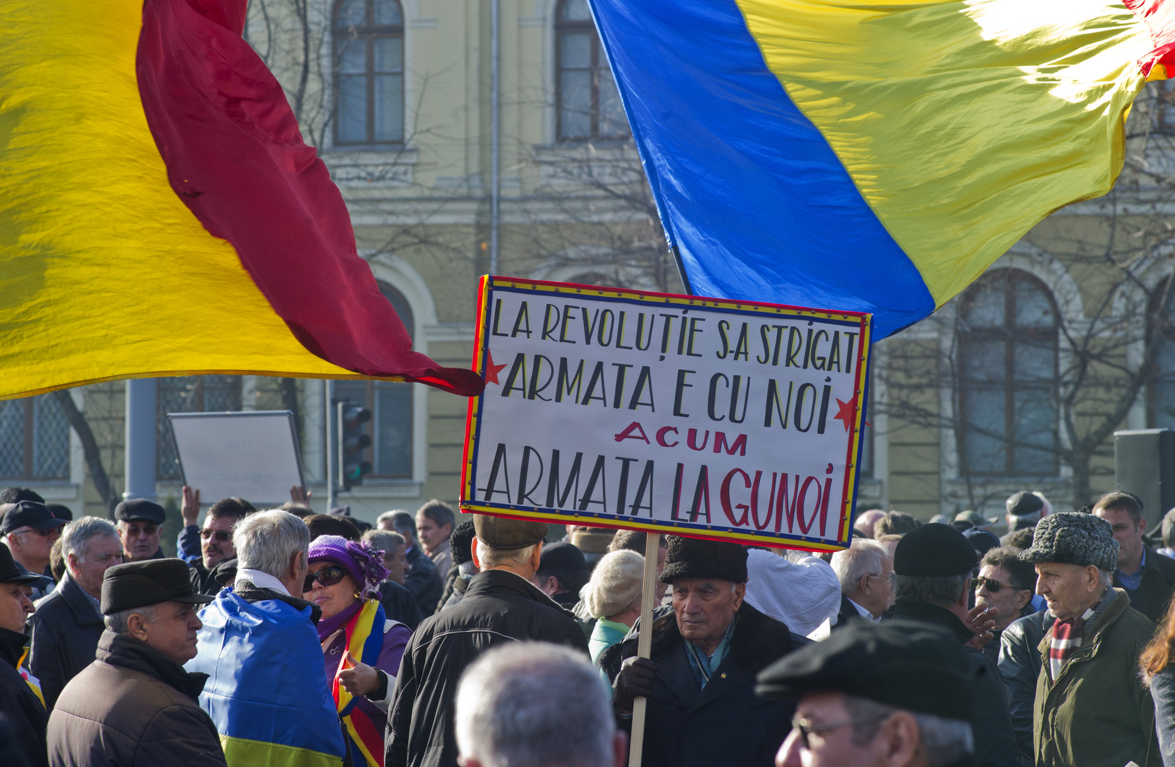 Un miting blocheaza in weekend traficul in Bucuresti. 25.000 de persoane, asteptate in Piata Victoriei