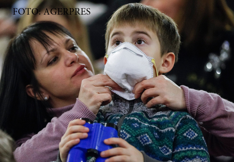 Epidemie de gripa H1N1 la granitele Romaniei. Ministerul Sanatatii suplimenteaza numarul dozelor de vaccin