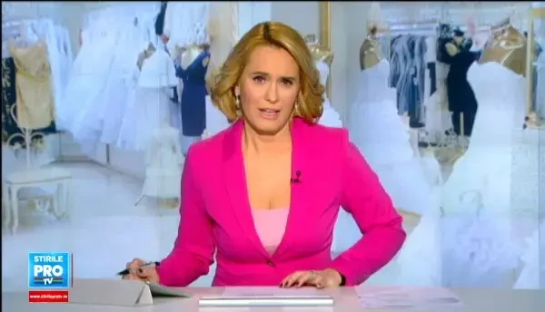 Fenomenul Bridezilla a ajuns si in Romania. Promotia la rochii de nunta care le-a facut sa se lupte pe viitoarele mirese