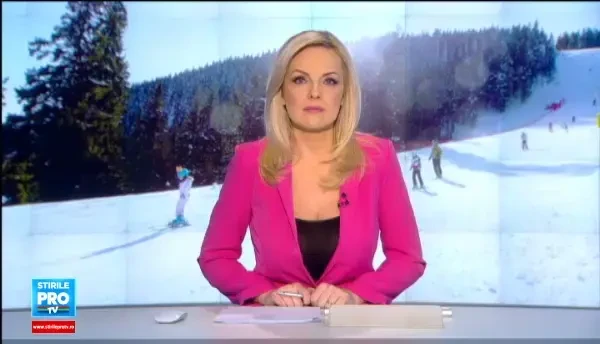 Distractie si cozi uriase in statiunile montane. Poiana Brasov este ocupata in totalitate