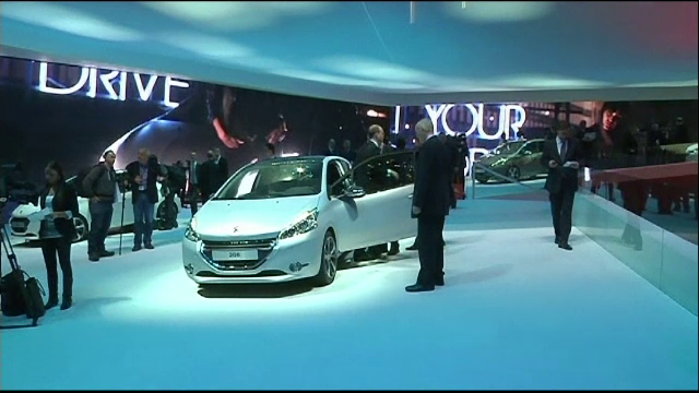 Numarul masinilor electrice si hibrid vandute in 2015, in Romania, dublu fata de anul anterior. Ce culori au preferat