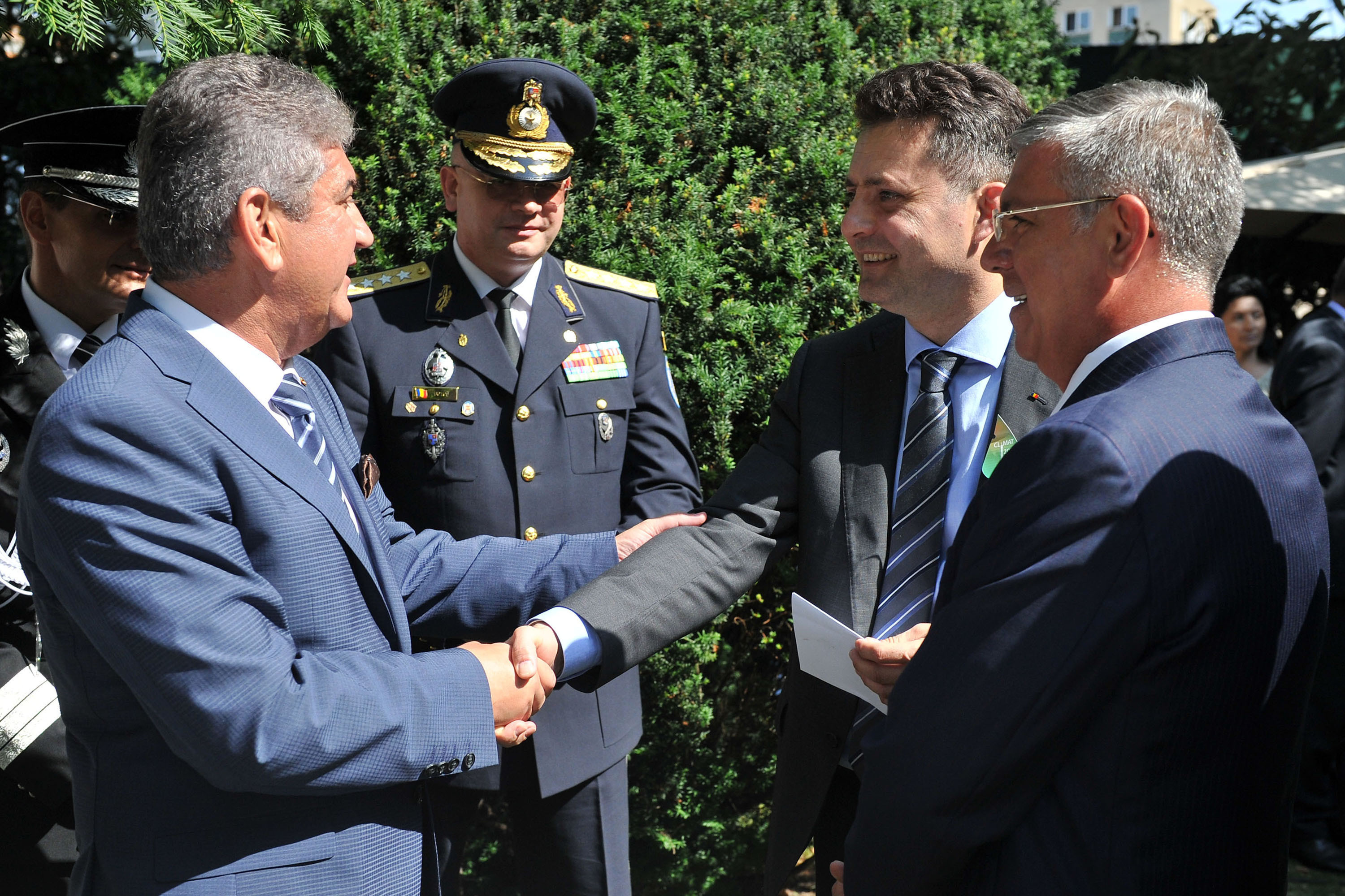 Cine pica alaturi de Oprea in cazul abuzului de coloana. DNA arata un alt oficial important ce a beneficiat ilegal de girofar