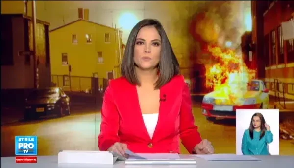 Doua masini au ars in parcare, in sectorul 2 al Capitalei. Pompierii nu au reusit sa ajunga la timp la incendiu