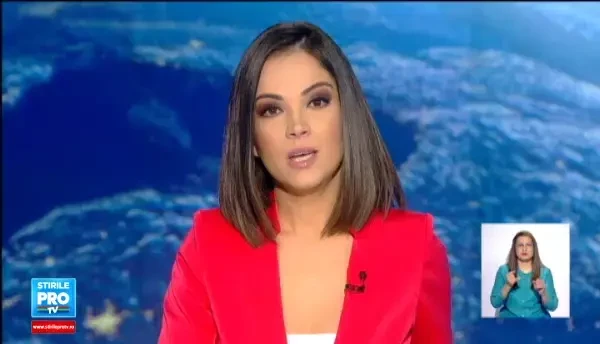 Miss Univers, primita acasa ca un adevarat star. Fanii aproape ca s-au calcat in picioare pentru o poza cu ea